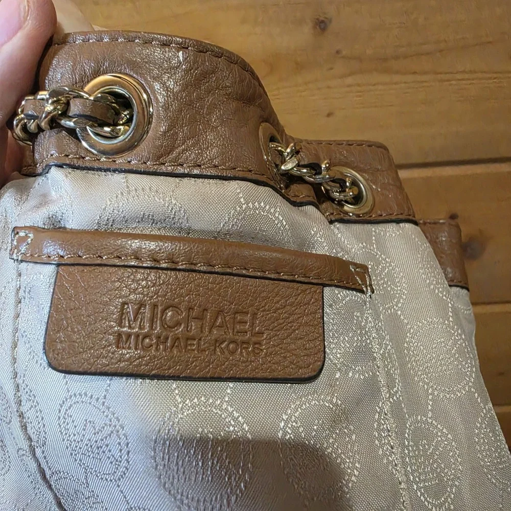 Michael Kors Crossbody Ring Tote Bag Gold Logo Hardware Brown Leather
